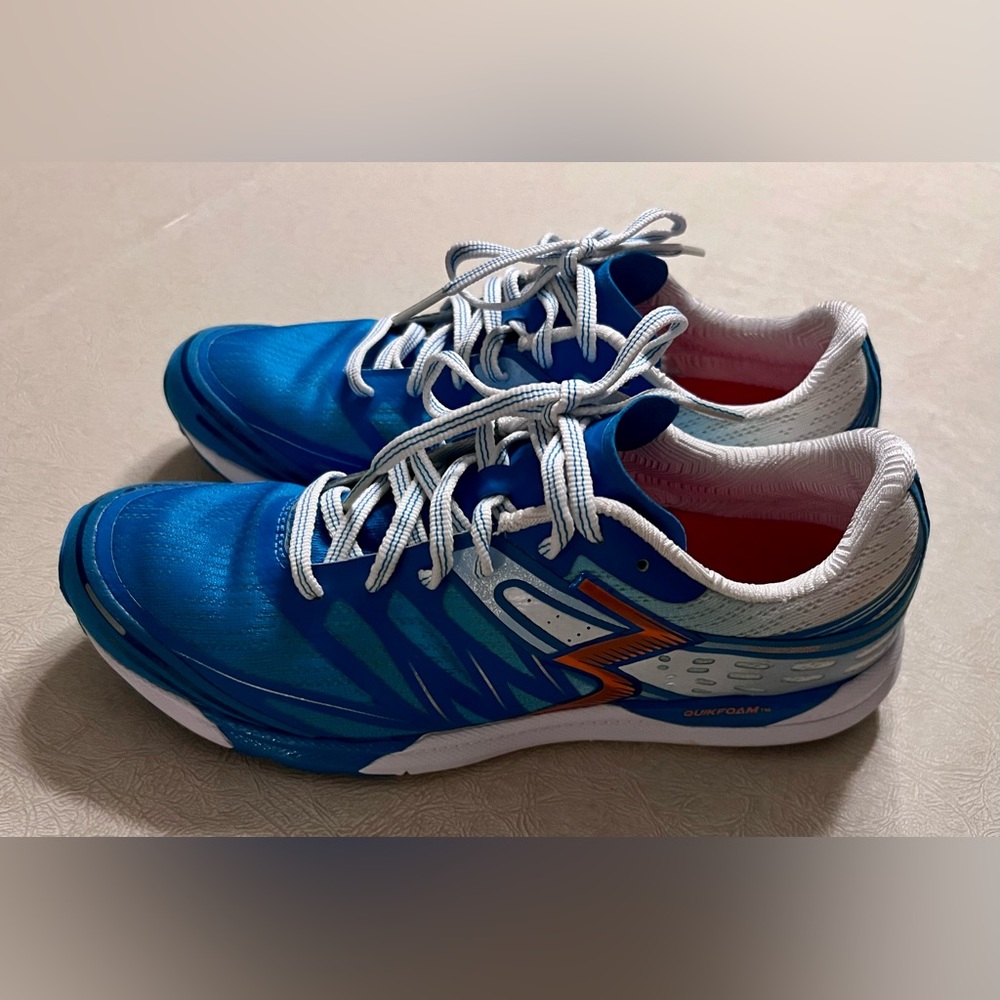 361 Degrees Women’s Bio Speed Running Shoes. Women Size 9.5. Excellent Cond.